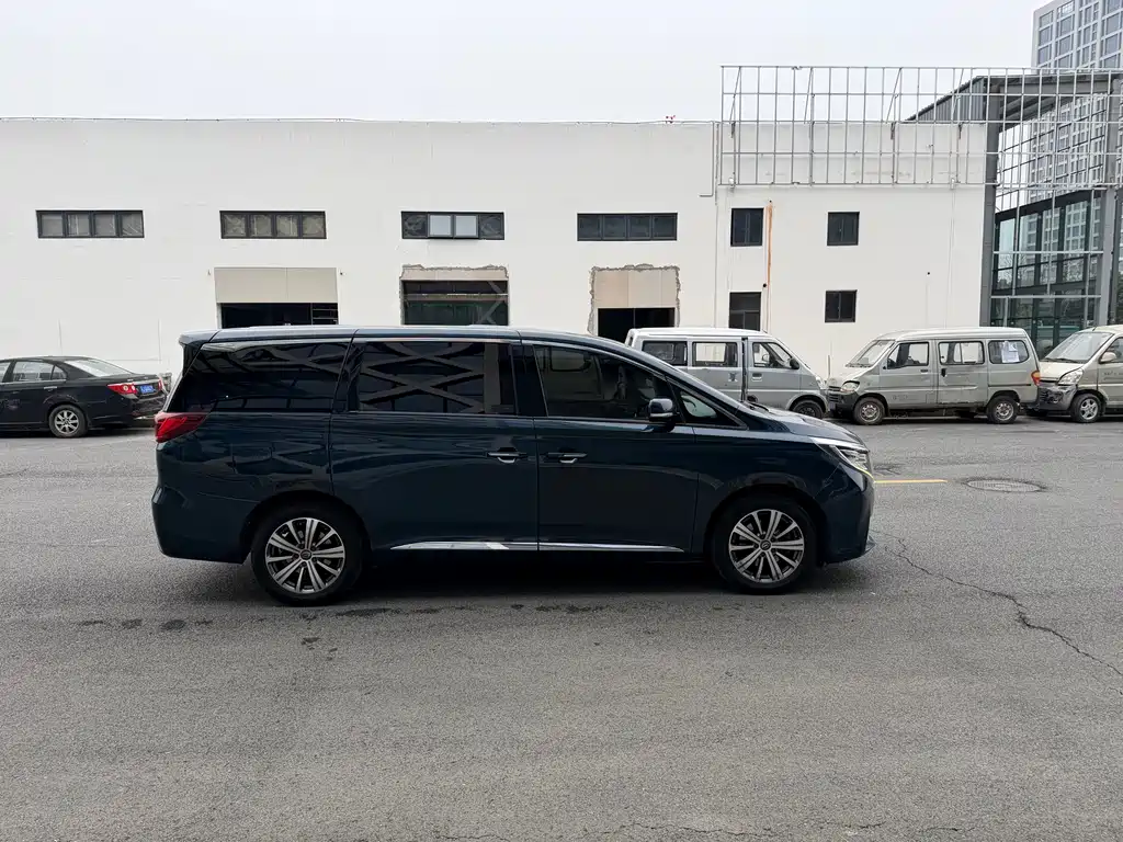 GAC TRUMPCHI M8