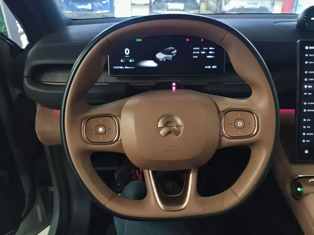 NIO ES6 — миниатюра 11