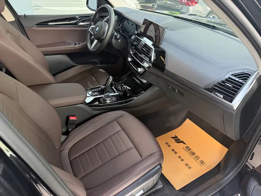 BMW X3 — миниатюра 8