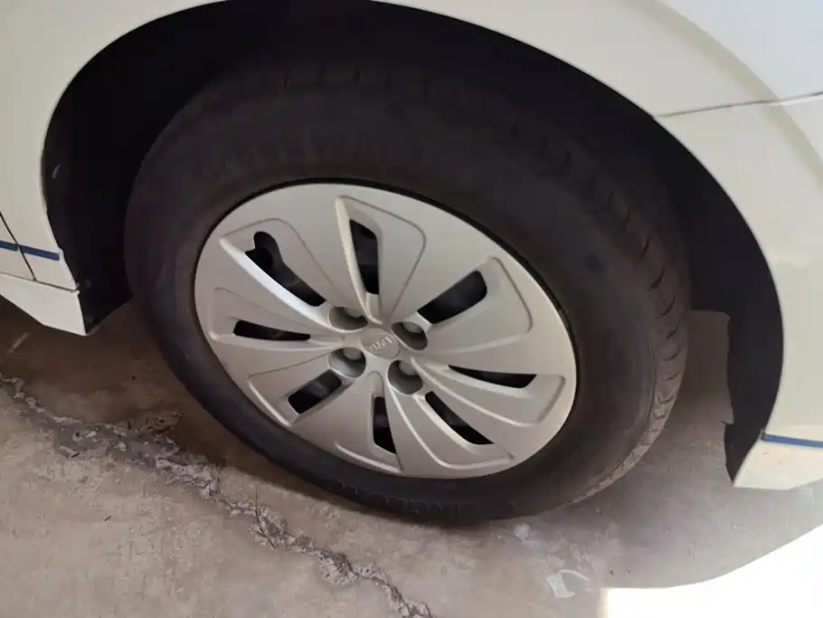 BYD e2 — миниатюра 6