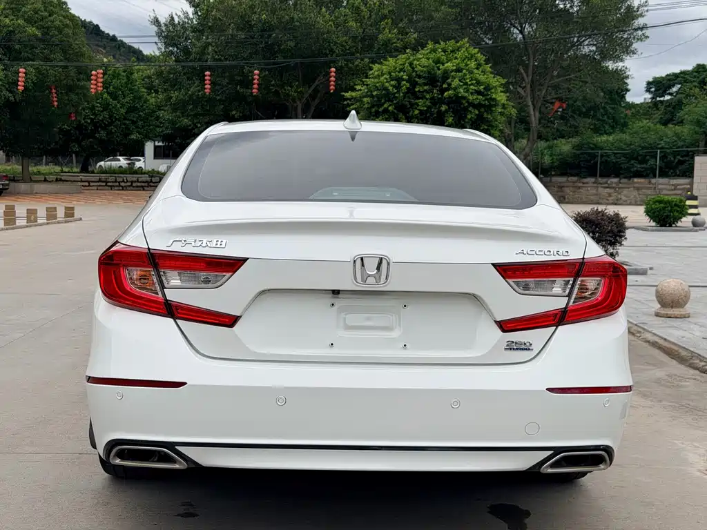 Honda Accord — миниатюра 5