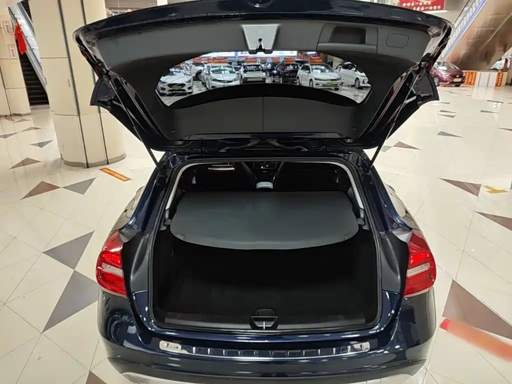 Mercedes-Benz GLA — миниатюра 19