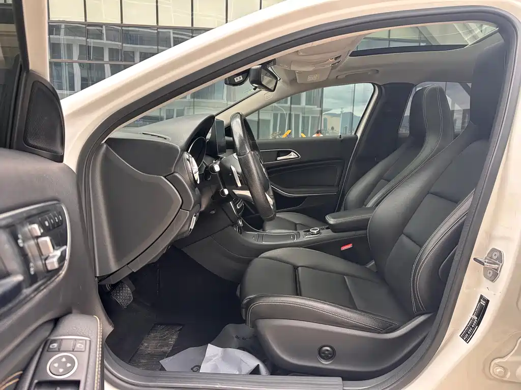 Mercedes-Benz GLA — миниатюра 9