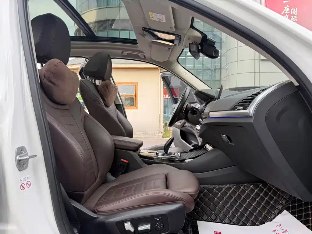 BMW X3 — миниатюра 12