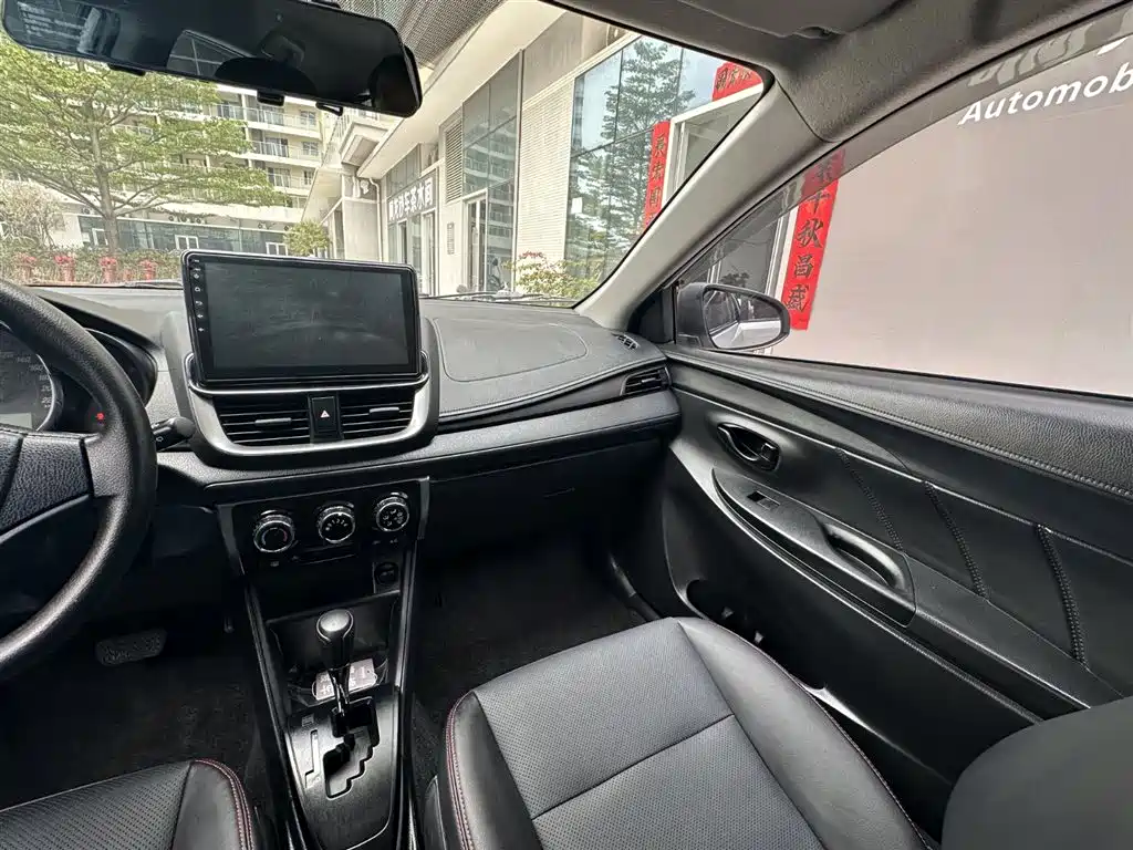 TOYOTA YARIS L ZHIXUAN