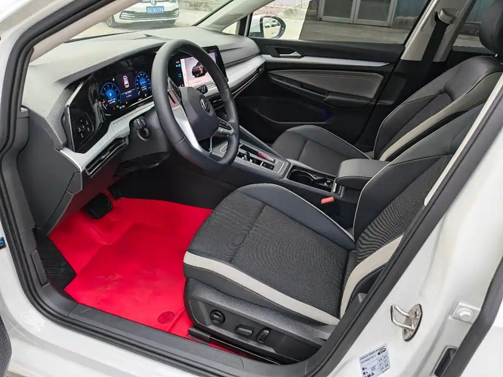 Volkswagen Golf — миниатюра 12
