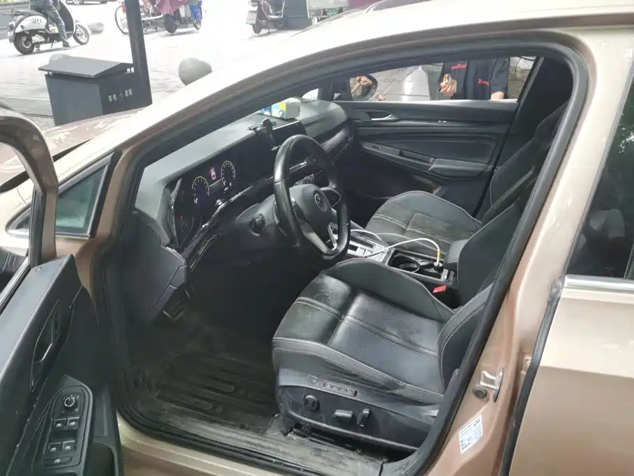 Volkswagen Golf — миниатюра 9