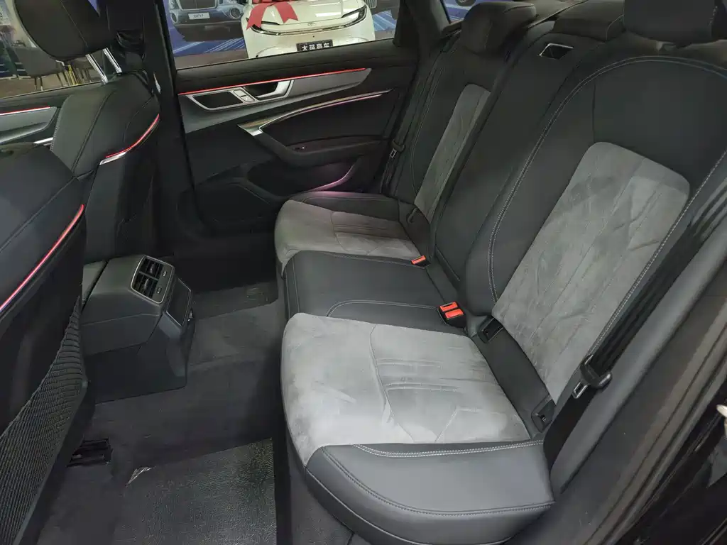 Audi A6L — миниатюра 14