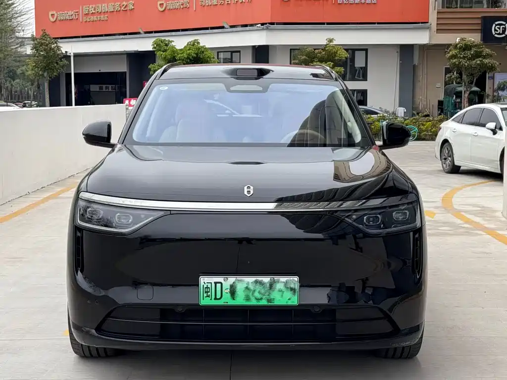 AITO ASK THE WORLD M8