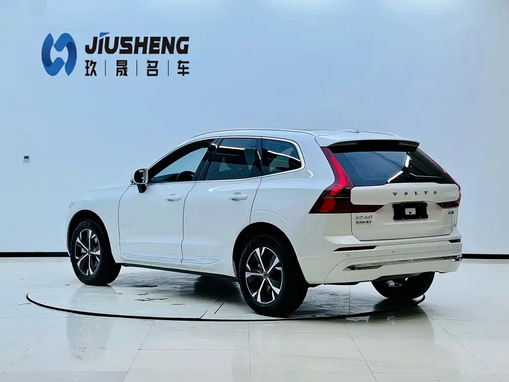 Volvo XC60 — миниатюра 4