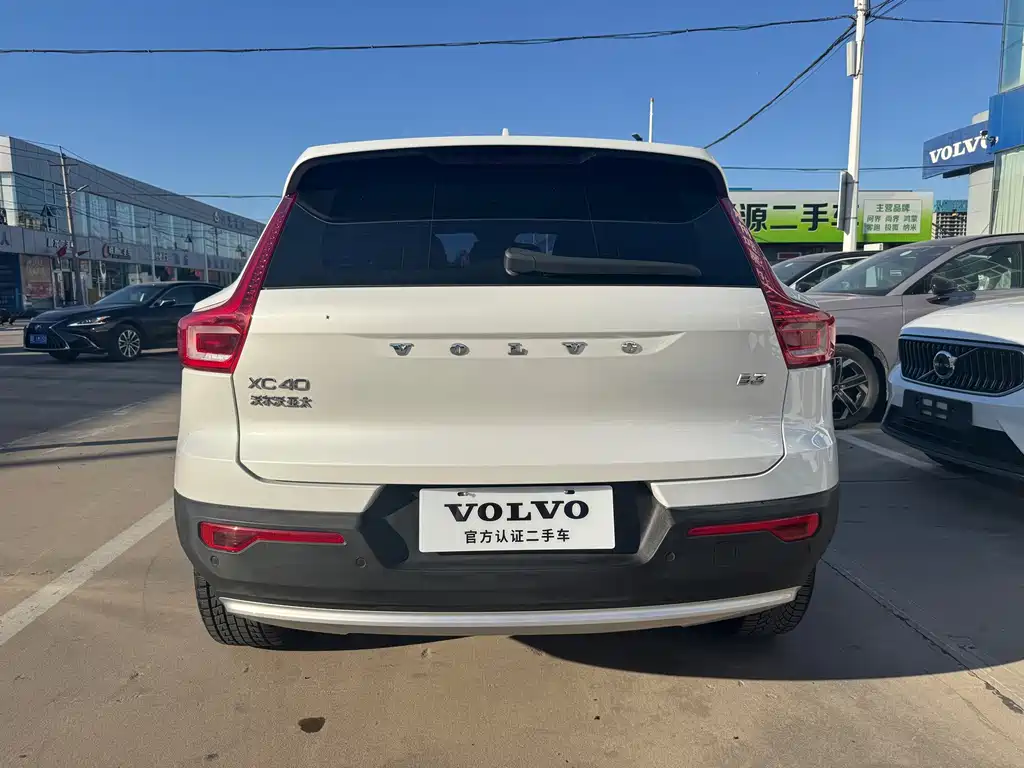 Volvo XC40 — миниатюра 9
