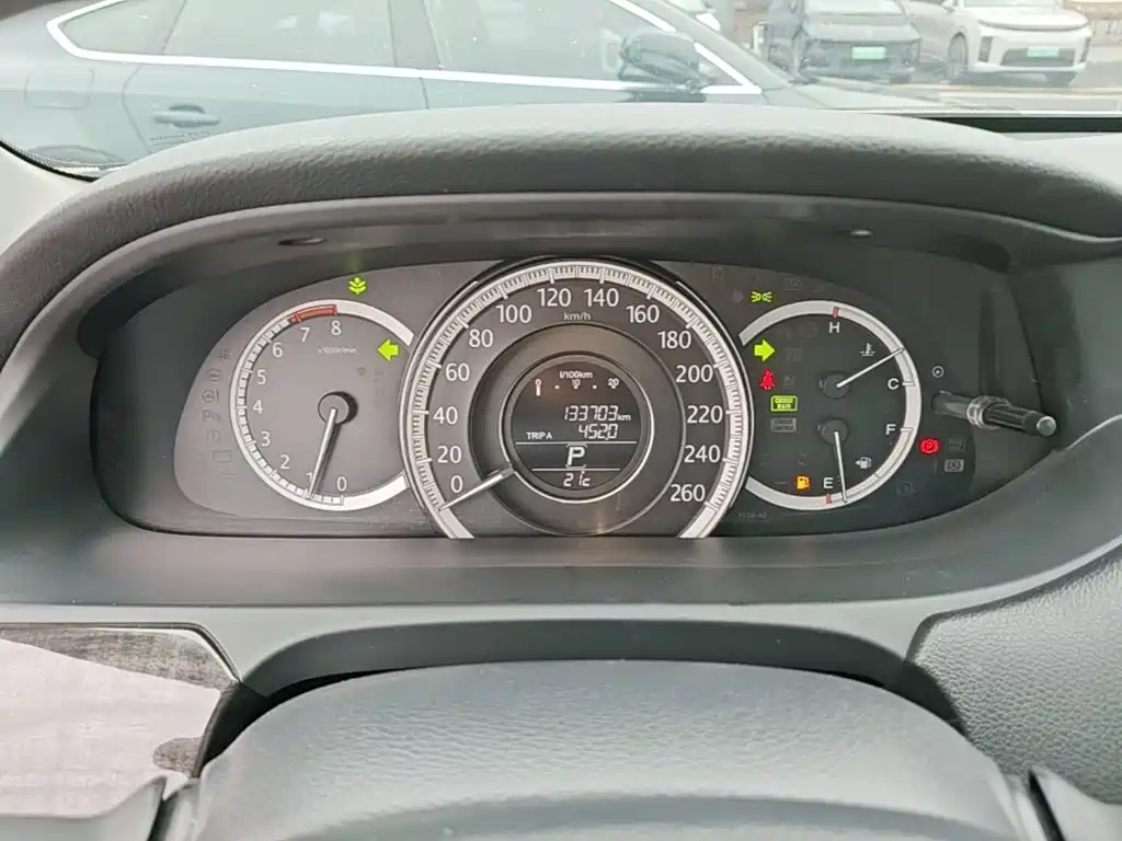 Honda Accord — миниатюра 12
