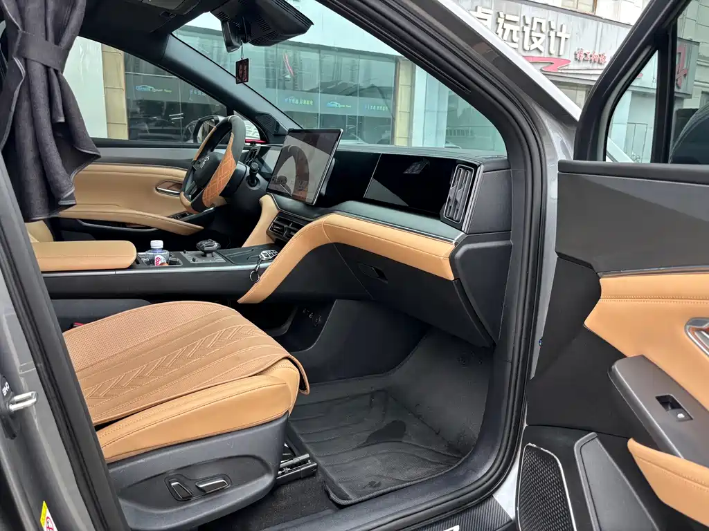 BYD L DM-i — миниатюра 13