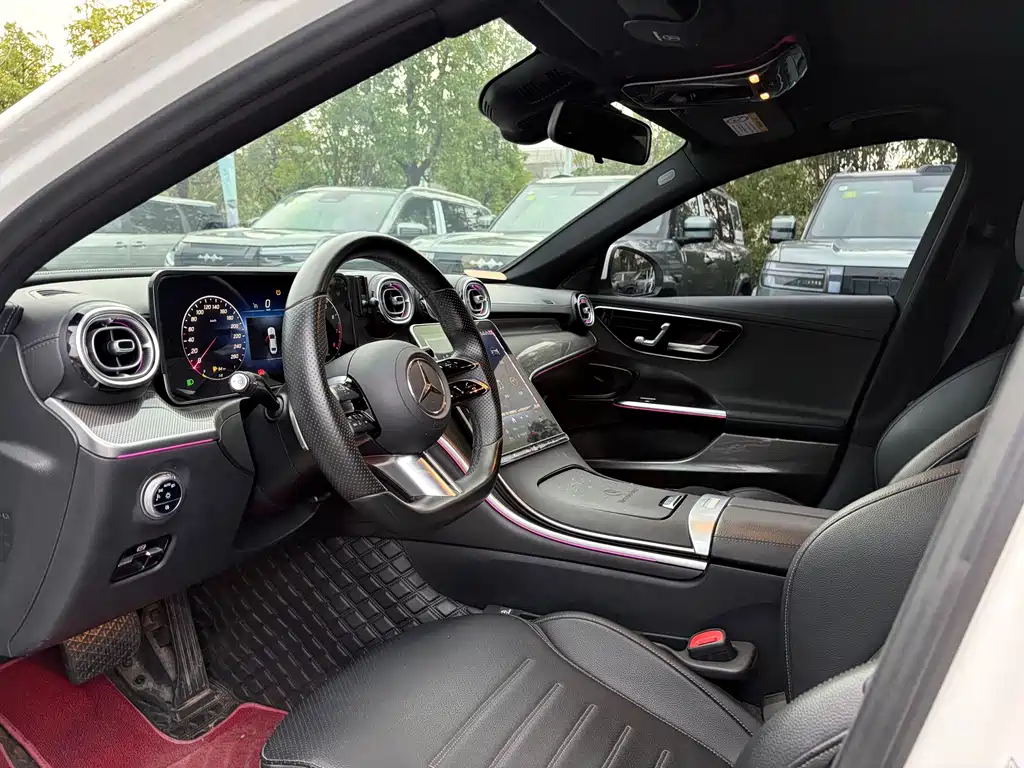 Mercedes-Benz C-Class — миниатюра 4