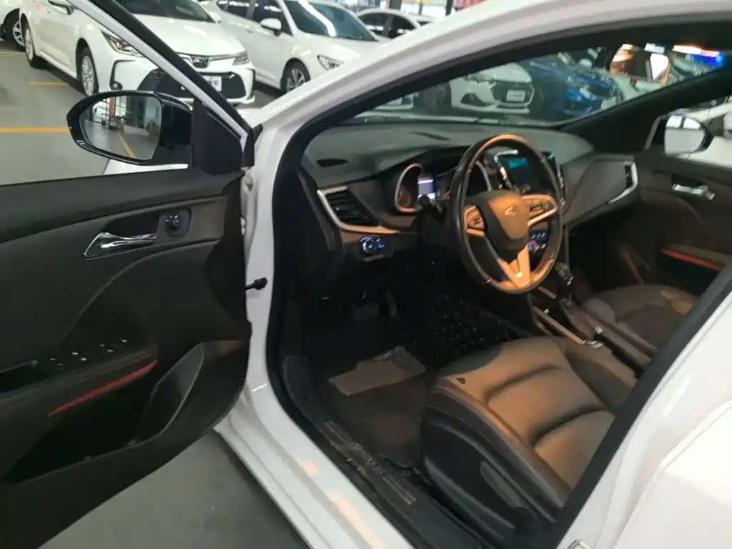 Chevrolet Monza — миниатюра 16