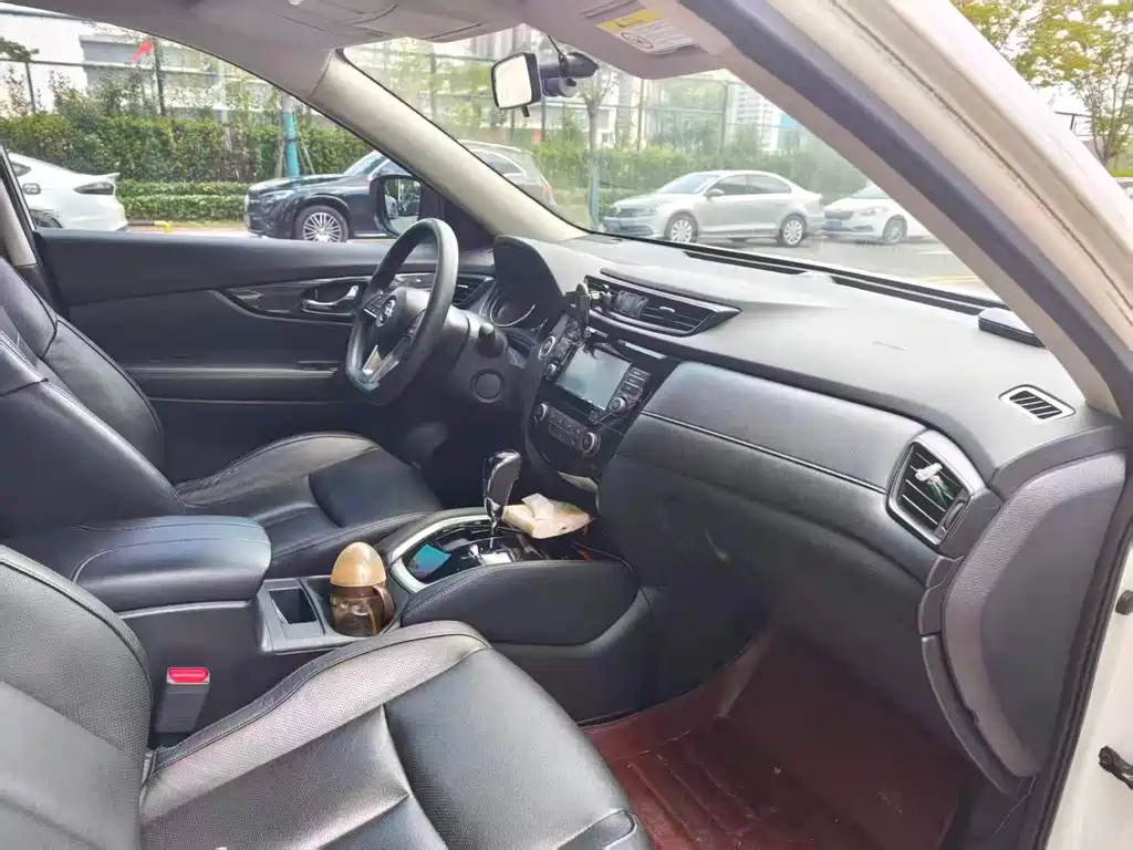 Nissan X-Trail — миниатюра 5