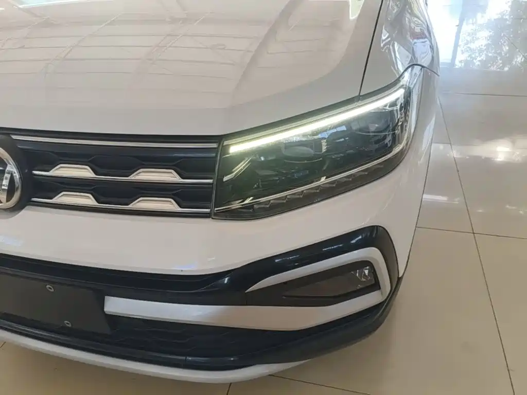 Volkswagen T-Cross — миниатюра 24