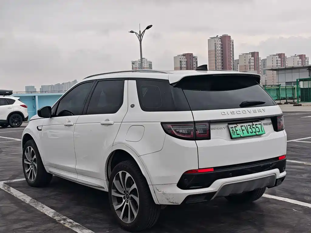 Land Rover Discovery Sport Sport 2024 1.5T P300e