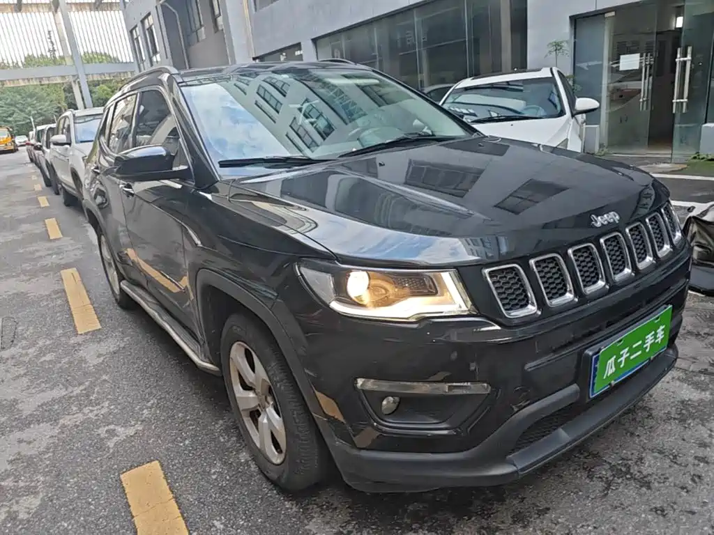 Jeep Compass — миниатюра 4