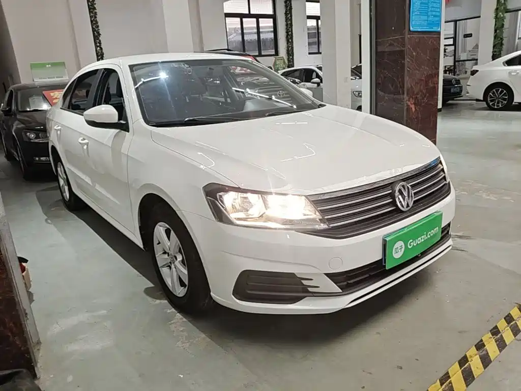 Volkswagen Lavida — миниатюра 4