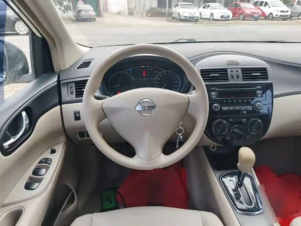 Nissan Tiida — миниатюра 11