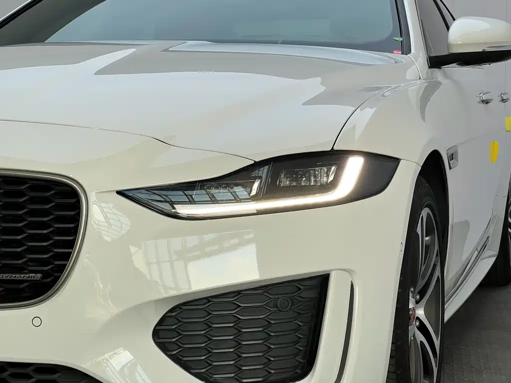 Jaguar XEL — миниатюра 4
