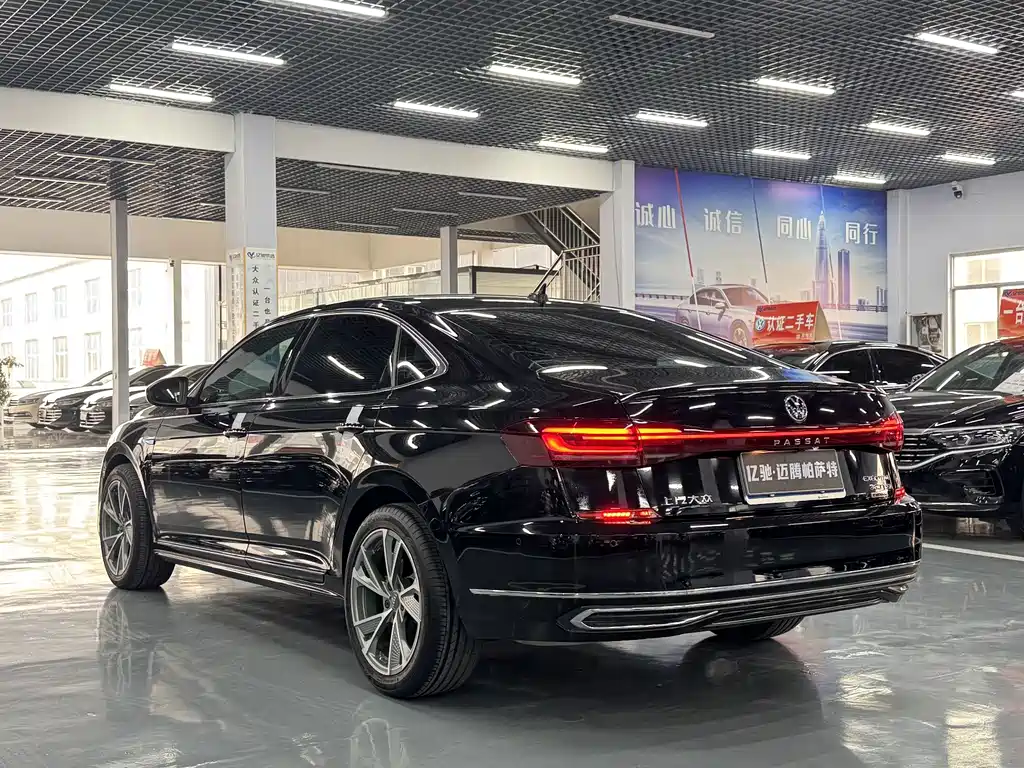 Volkswagen Passat — миниатюра 7