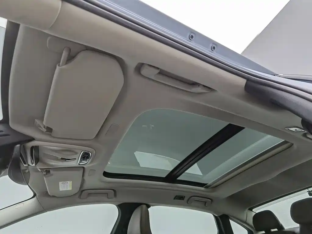 Volvo S90 — миниатюра 14