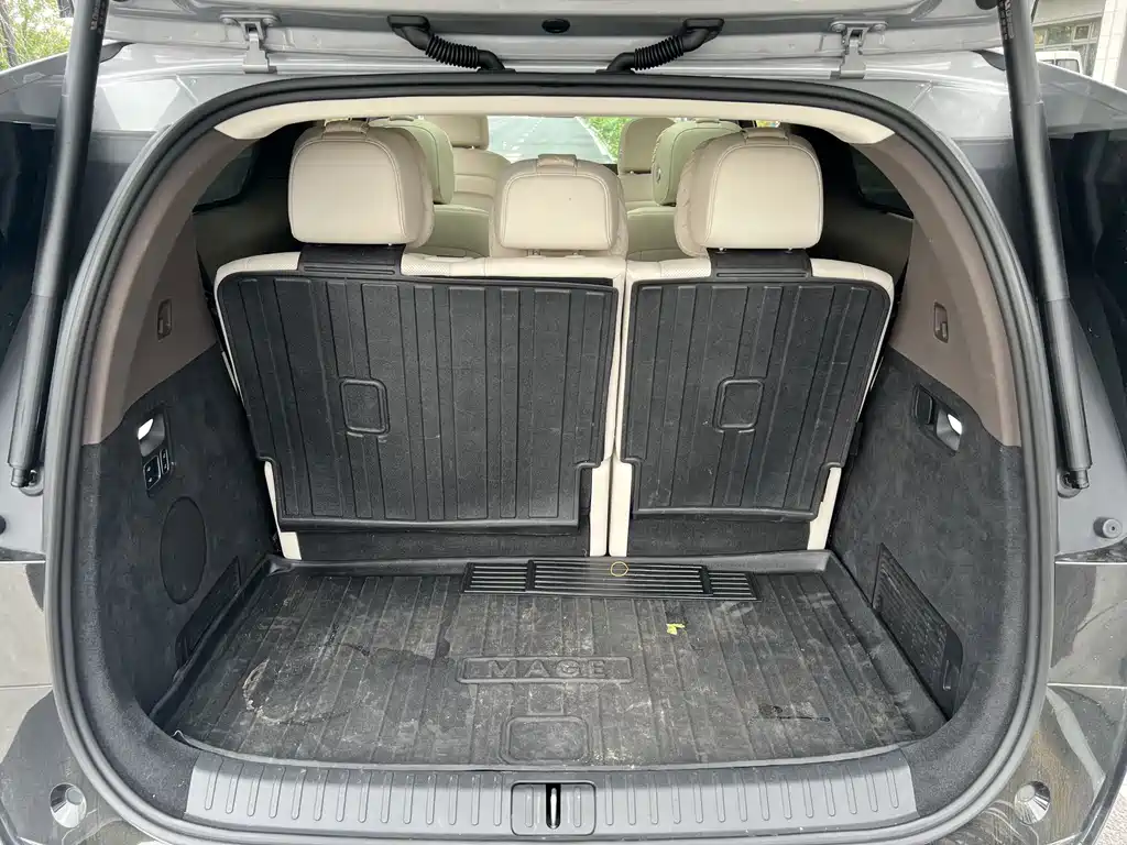 Li Auto Li MEGA — миниатюра 25