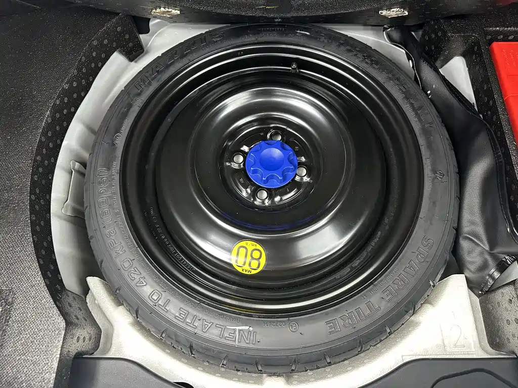 Toyota Yaris L — миниатюра 17