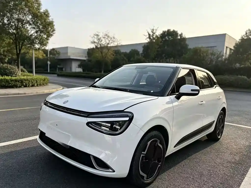 eπ Nano 01