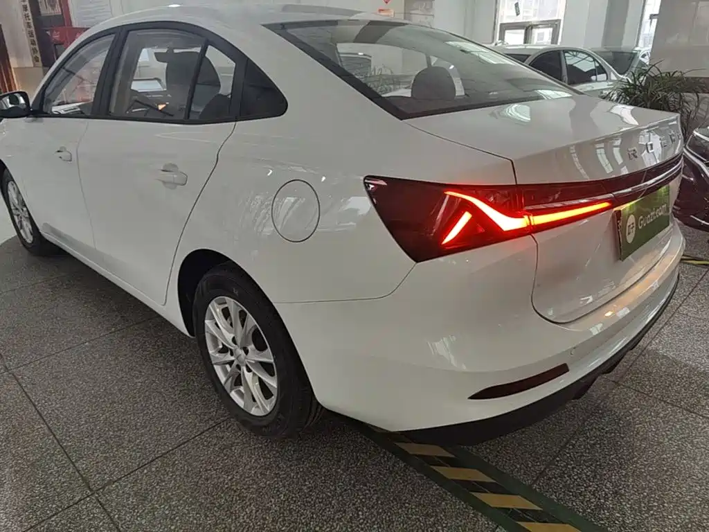 Roewe i5 — миниатюра 5