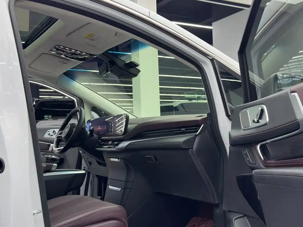 Buick Century — миниатюра 10