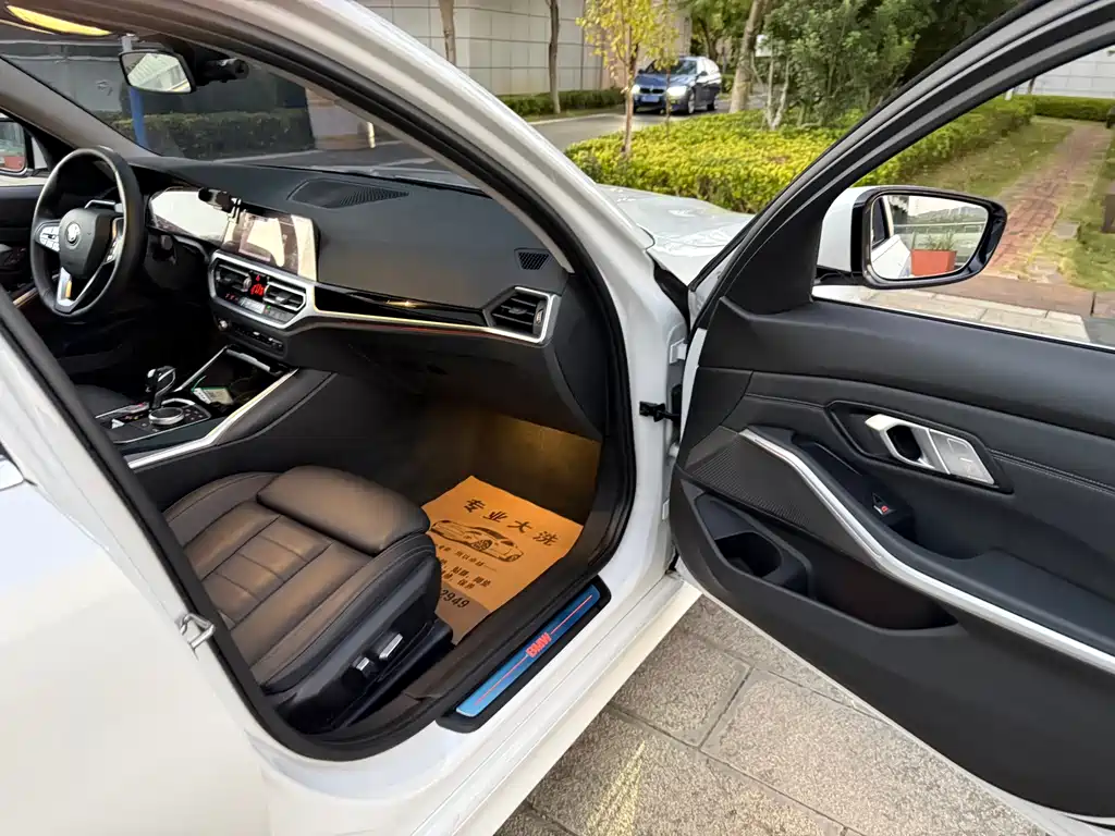 BMW 3 Series — миниатюра 44