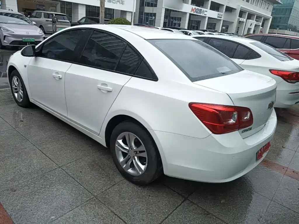 Chevrolet Cruze — миниатюра 5