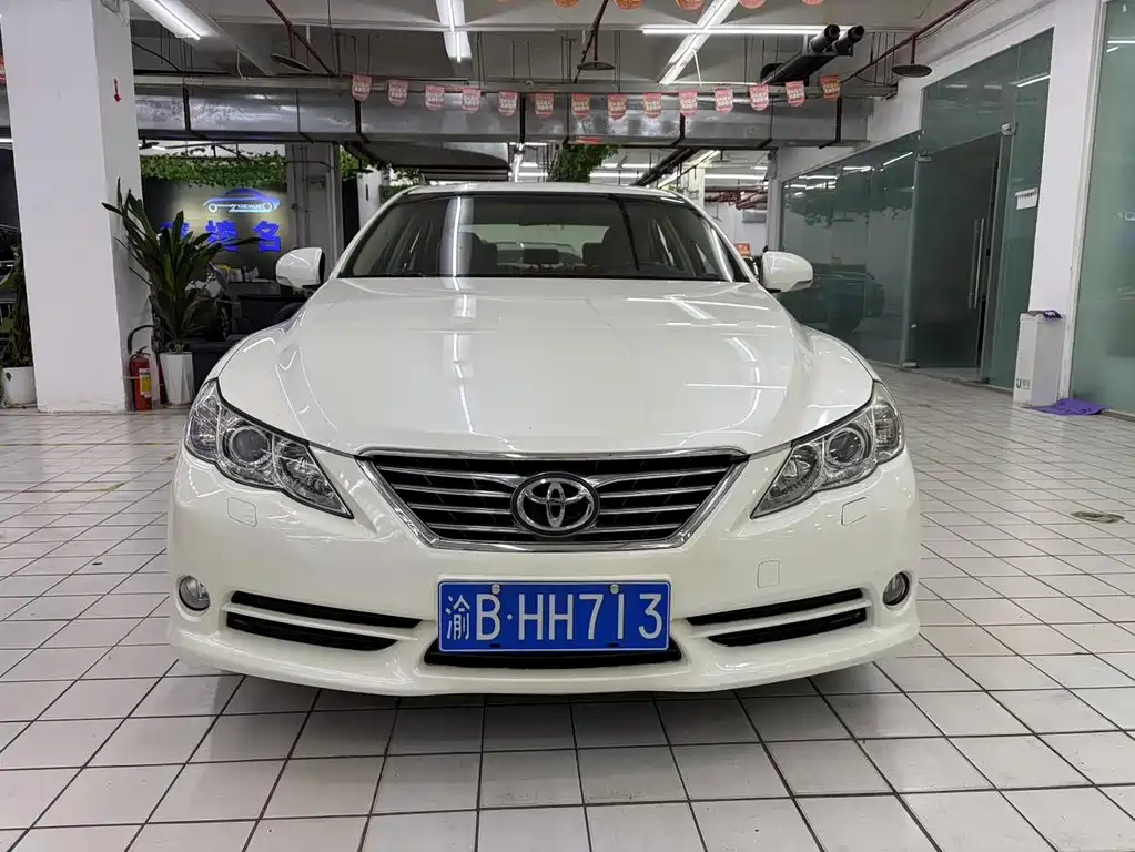 Toyota Reiz 2012