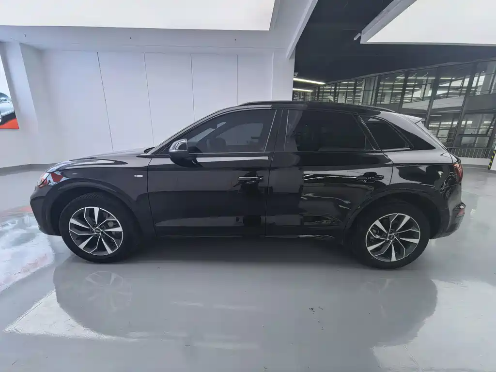Audi Q5L — миниатюра 8