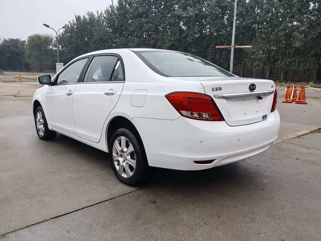 BYD e5 — миниатюра 8