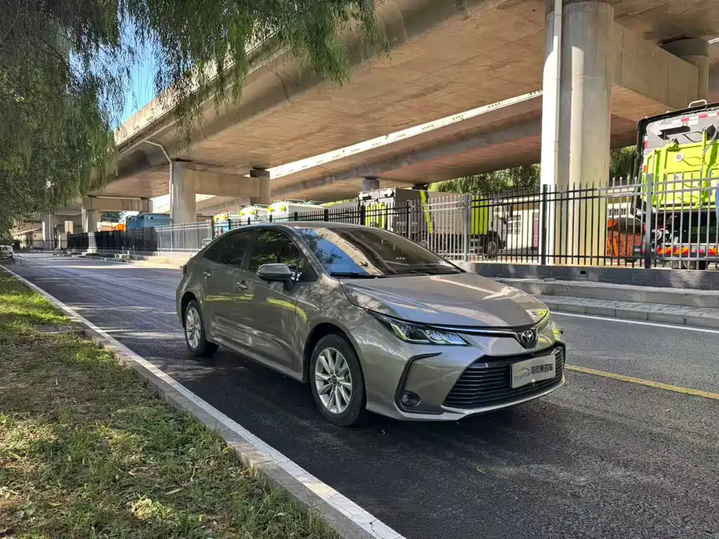Toyota Corolla — миниатюра 3