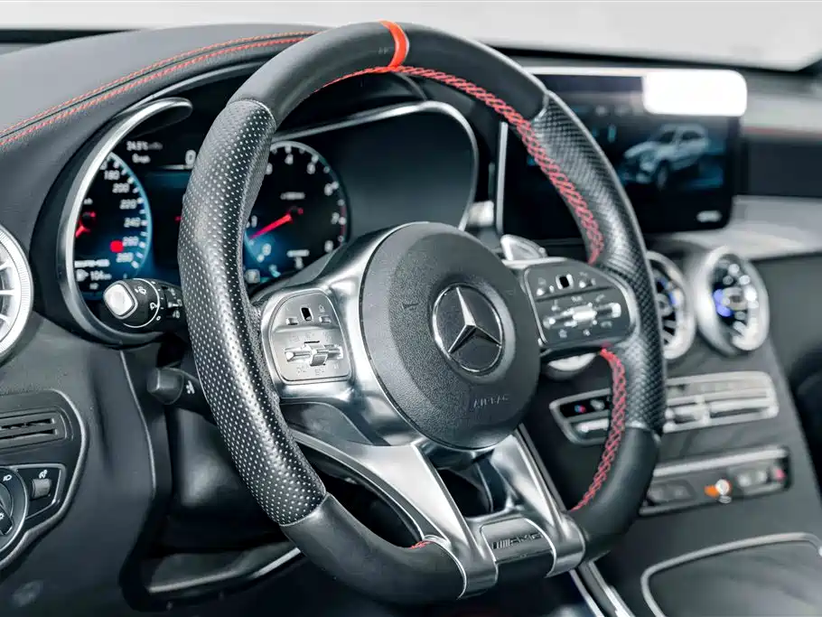 Mercedes-Benz GLC AMG — миниатюра 9