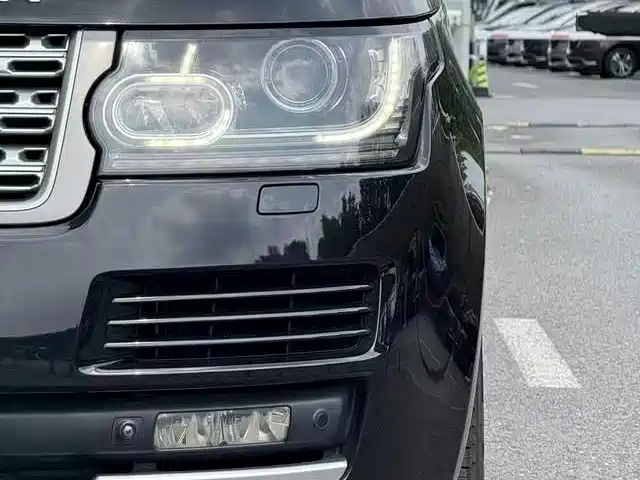 Land Rover Range Rover — миниатюра 6