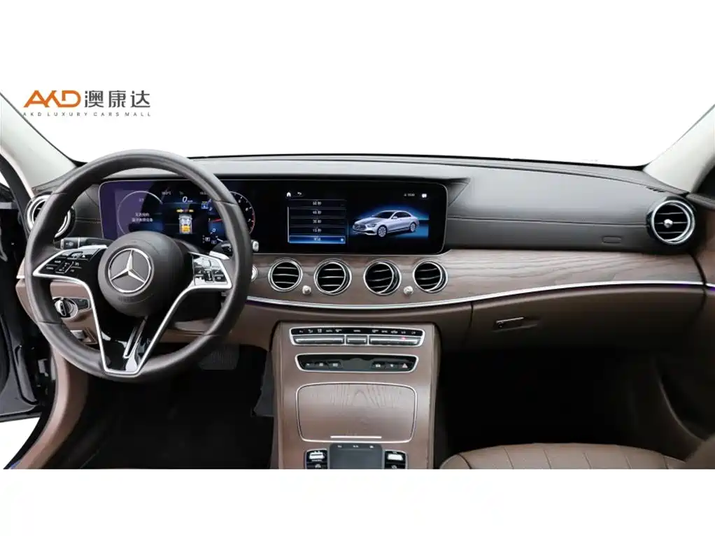 Mercedes-Benz E-Class — миниатюра 5