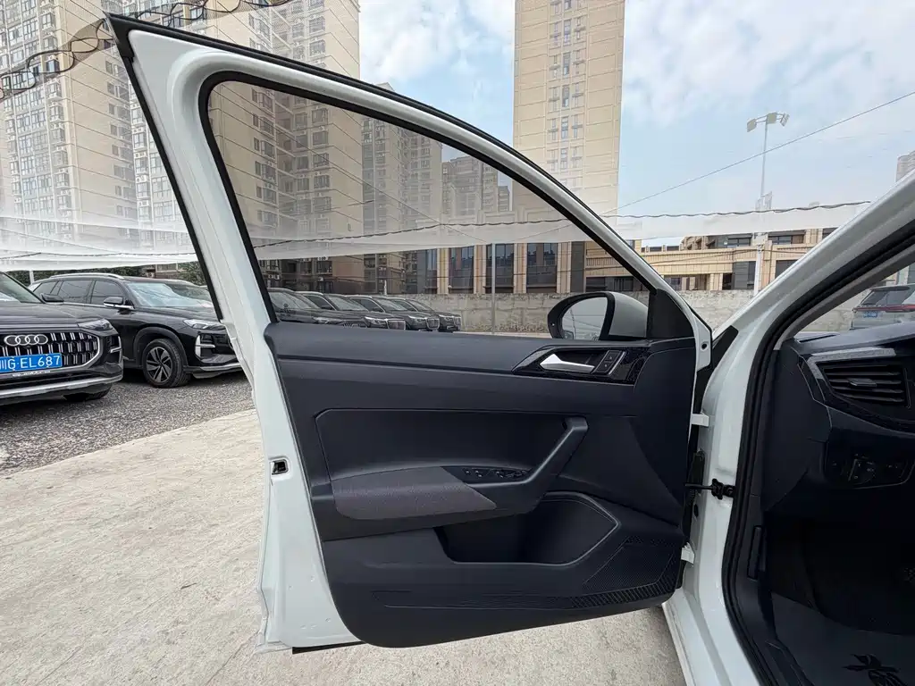 Volkswagen Lavida — миниатюра 15