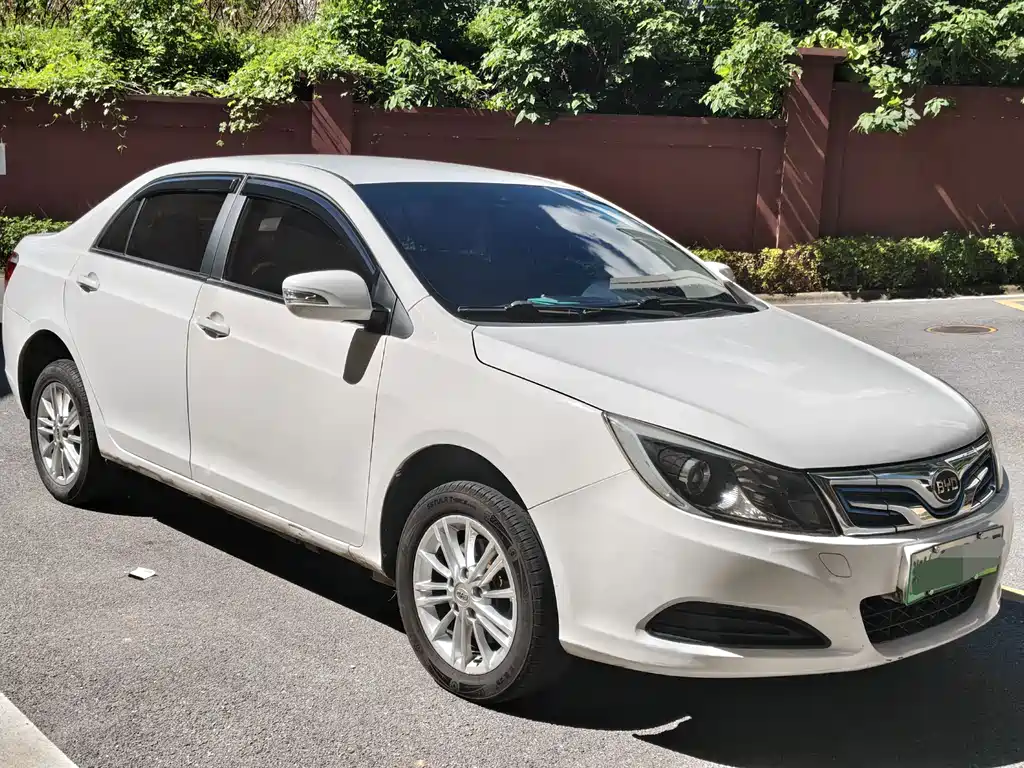 BYD e5 — миниатюра 2