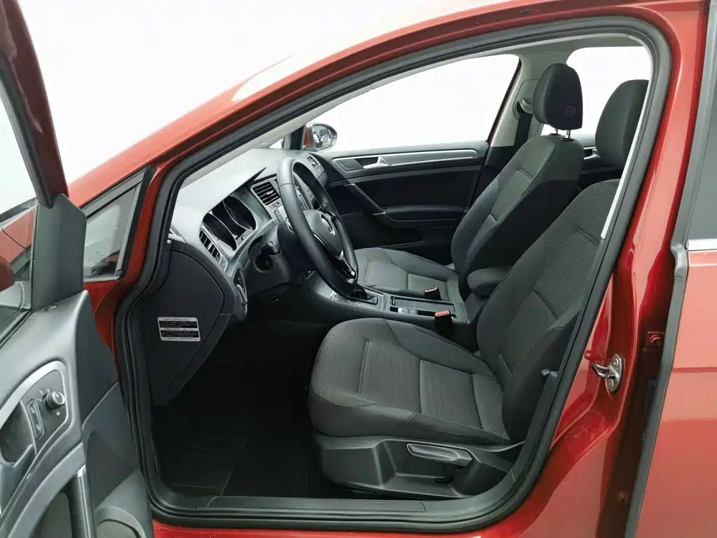 Volkswagen Golf — миниатюра 10