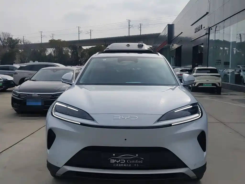 BYD SEA LION 07 DM I