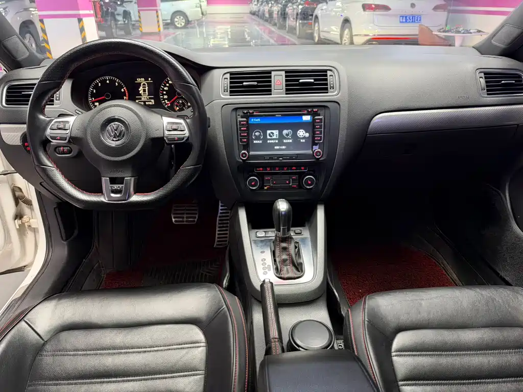 Volkswagen Sagitar — миниатюра 10