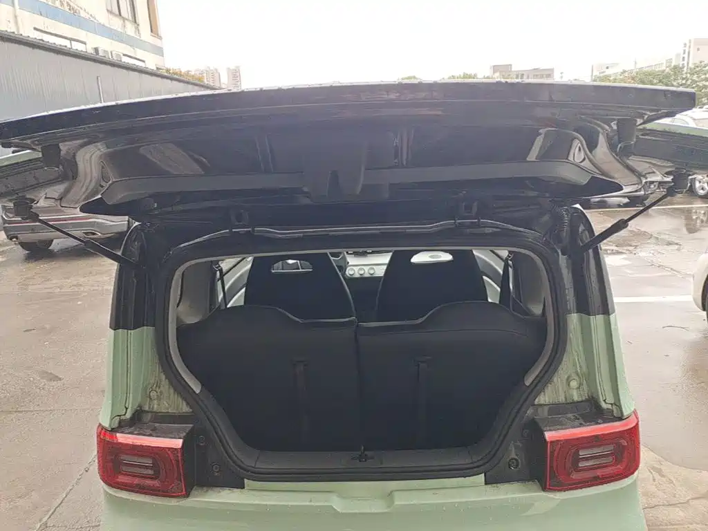 Wuling MINIEV — миниатюра 19