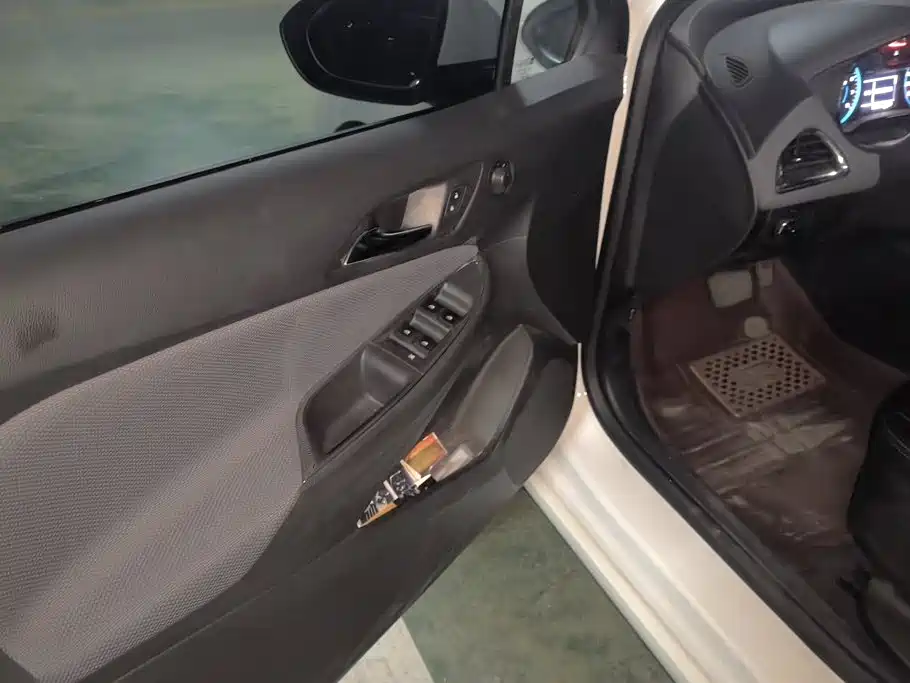 Chevrolet Cruze — миниатюра 7