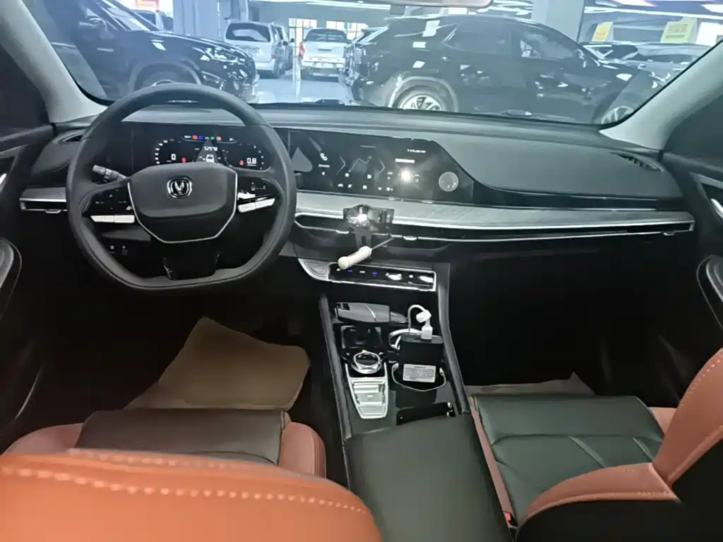 Changan Eado 2023 Enjoy PLUS NE 1.4T GDI DCT Luxury